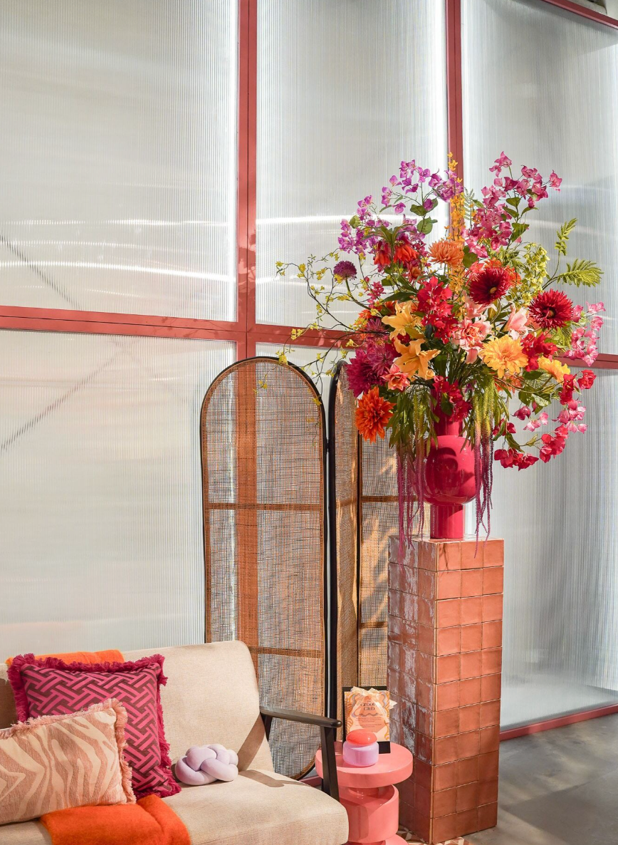 How to Style Fake Flowers Like a Pro: 7 Easy Tricks